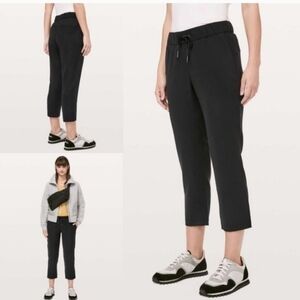 Lululemon On the fly Crop Woven Black  Pants